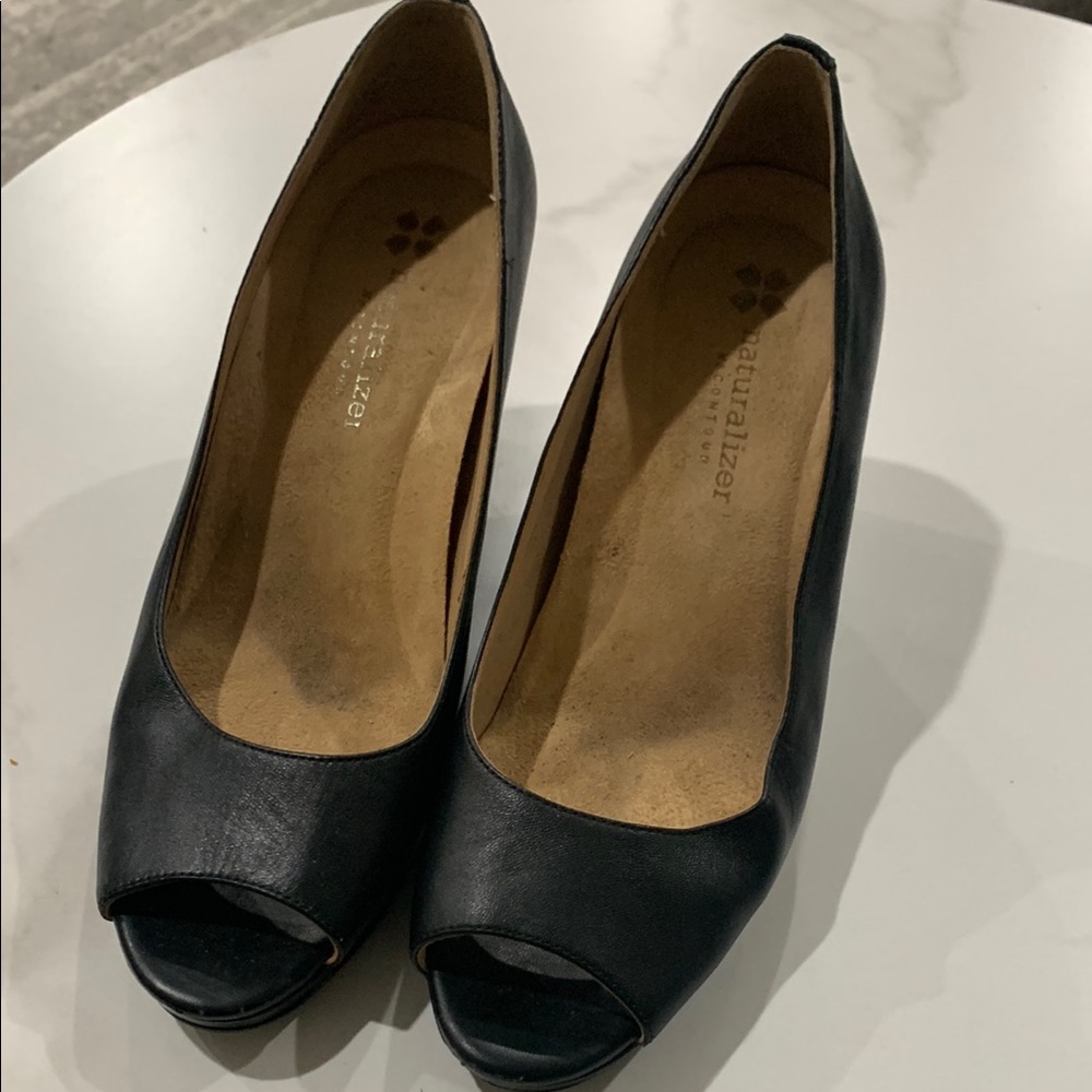 Naturalizer Black Peep Toe Heels Elegant Design